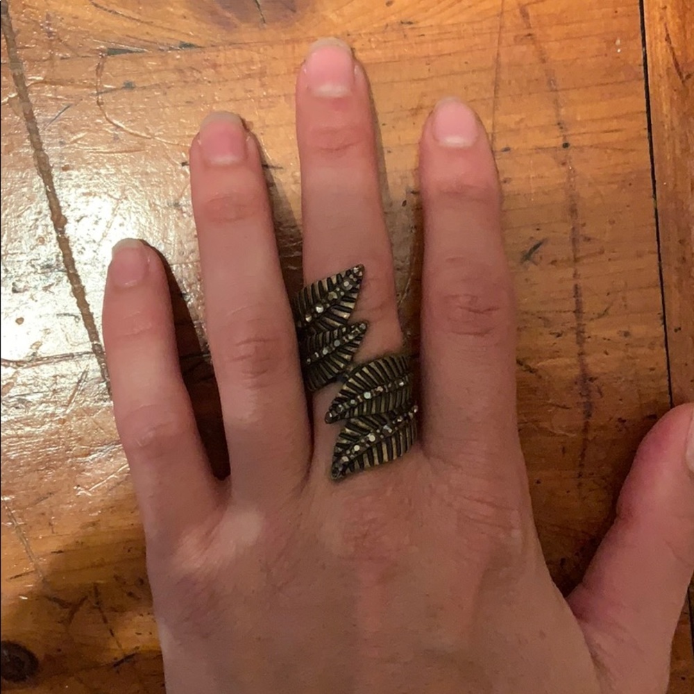 Leaf ring